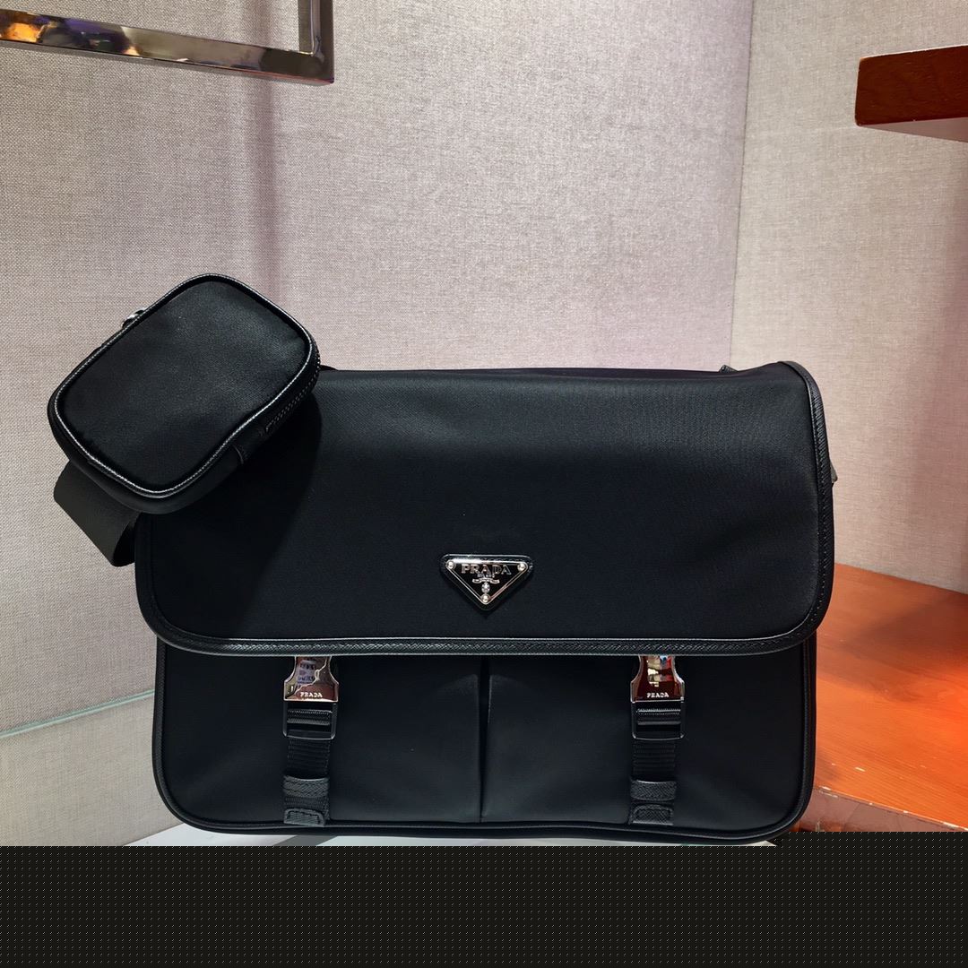 Pra*a satchel bags